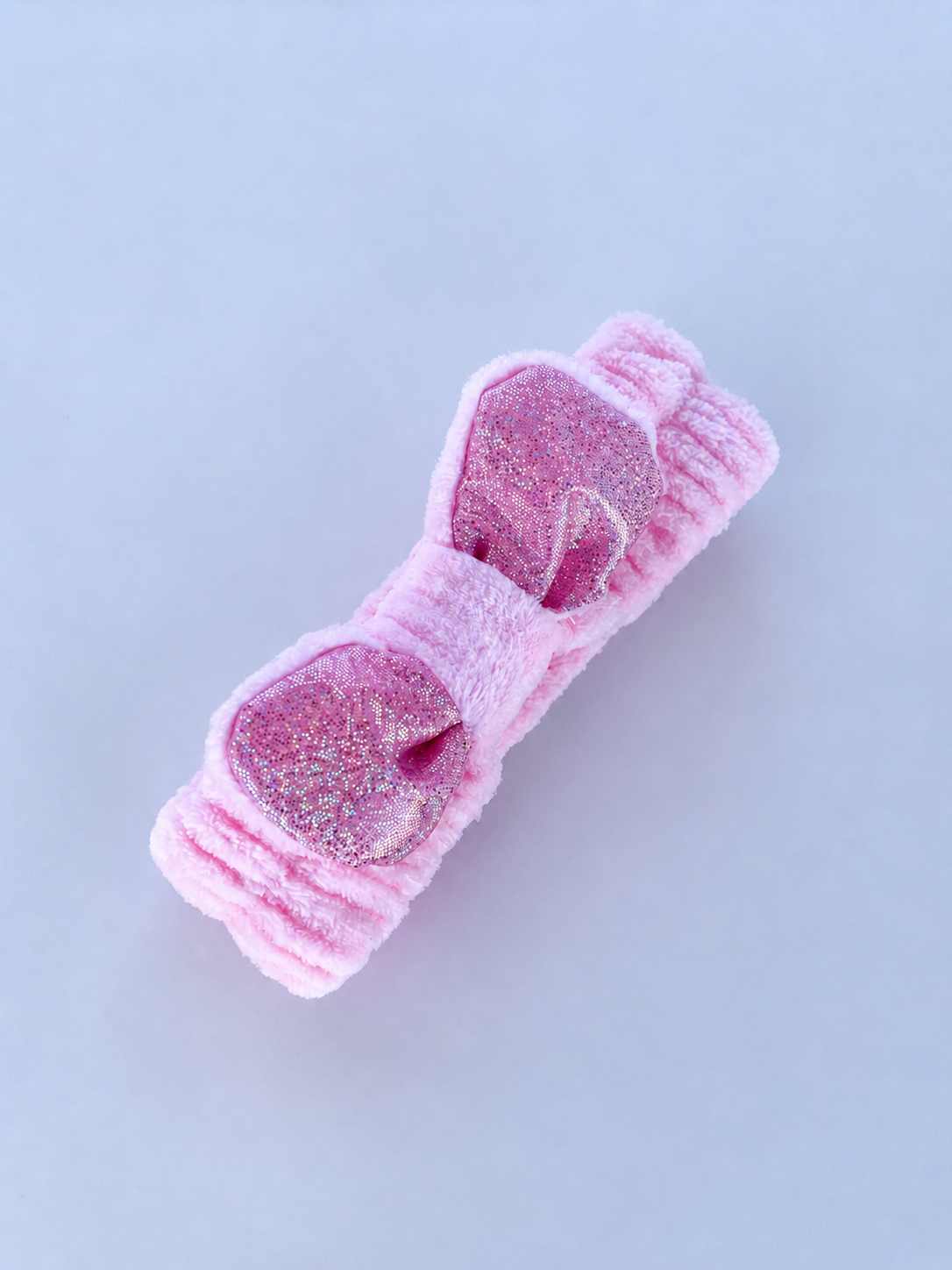 Faixa de Cabelo Plush com Orelhinhas Glitter – Estilo & Conforto